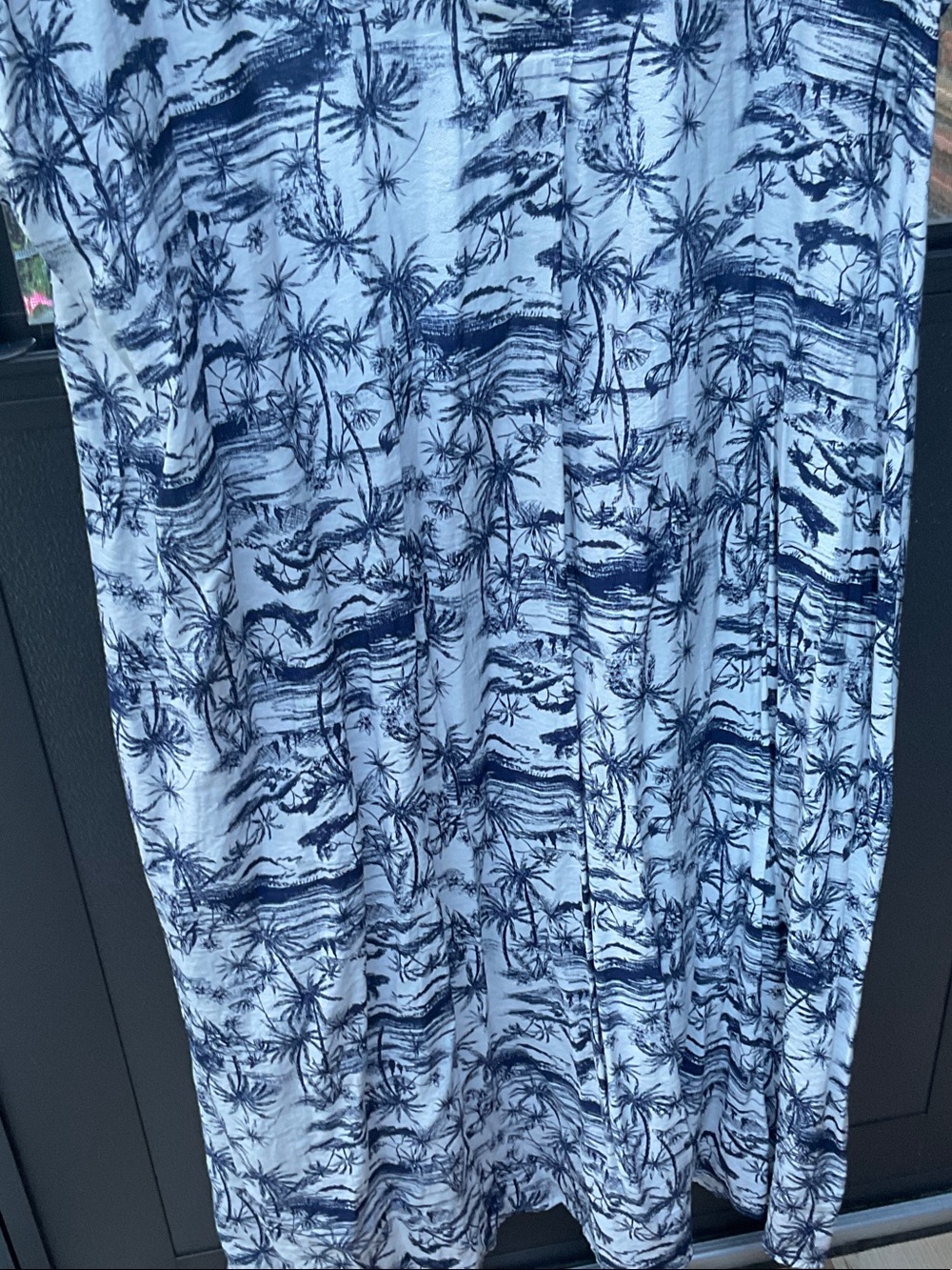 torrid White and Navy Palm-Print Midi Dress 3x/4x - Picture 4 of 8